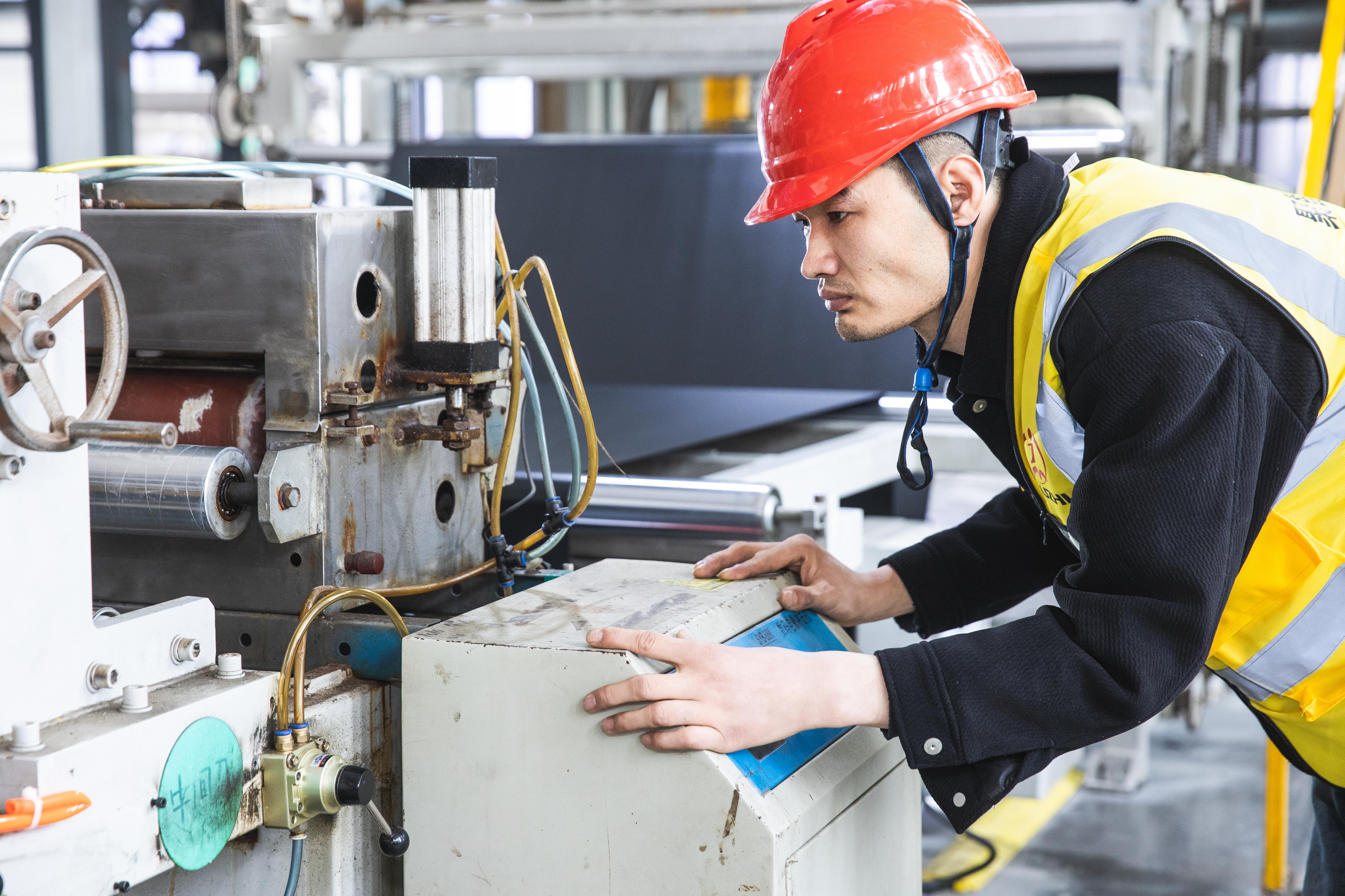 Changzhou Juzhi — production team member